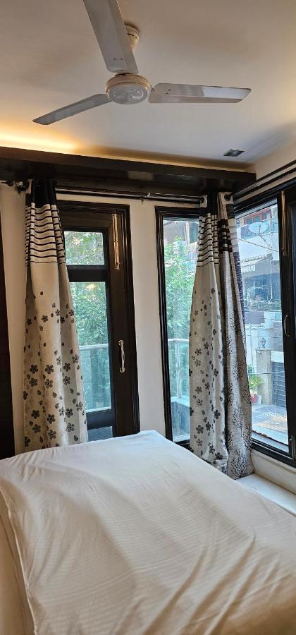 Palatial 3bhk Apartment!greater Kailash 1 Apartment New Delhi